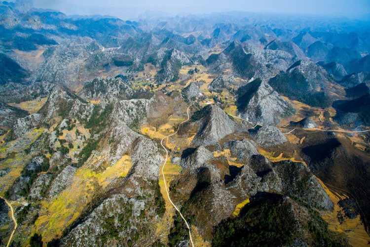 cao nguyên đá Đồng Văn được UNESCO công nhận là Công viên địa chất toàn cầu. 