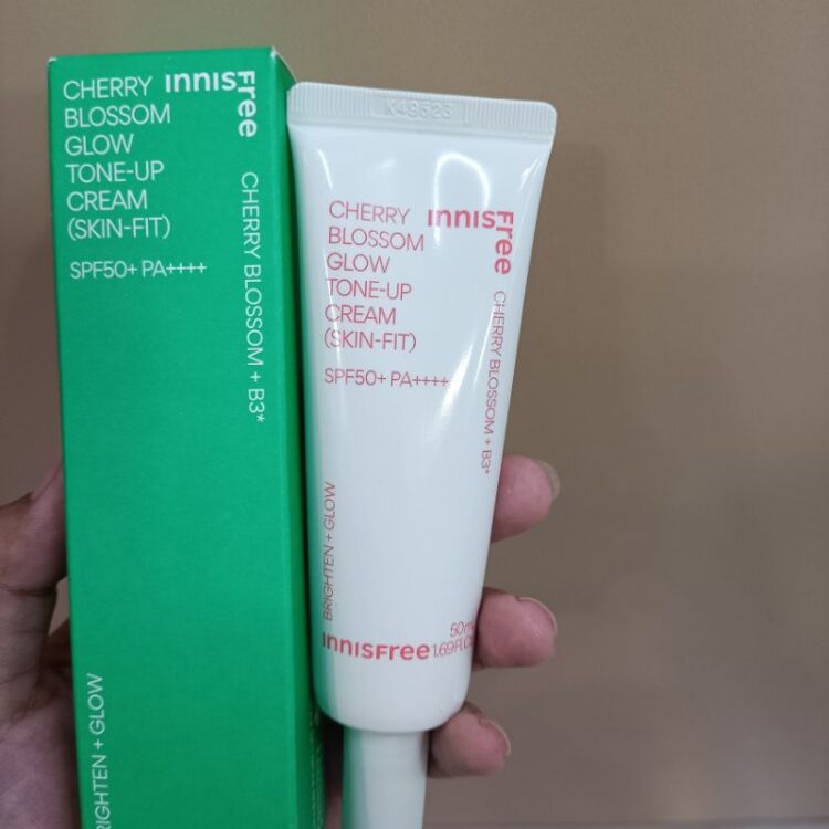 Innisfree Tone Up Cherry Blossom SPF50+ PA++++